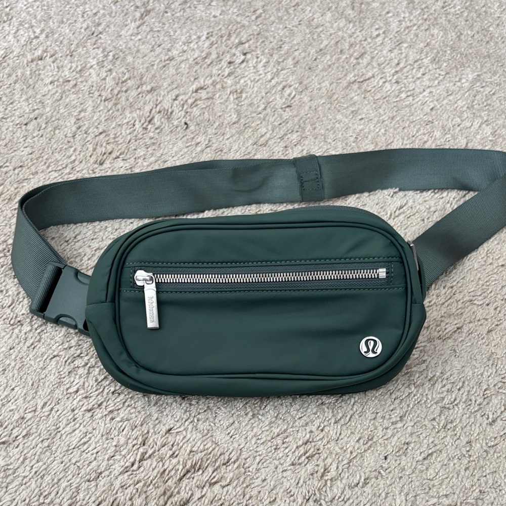 lululemon athletica Green Belt Bag